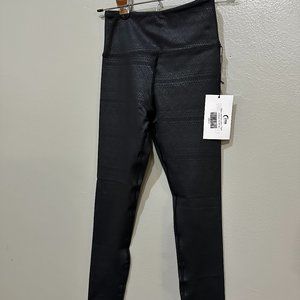 ZYIA Black Venom Light n Tight